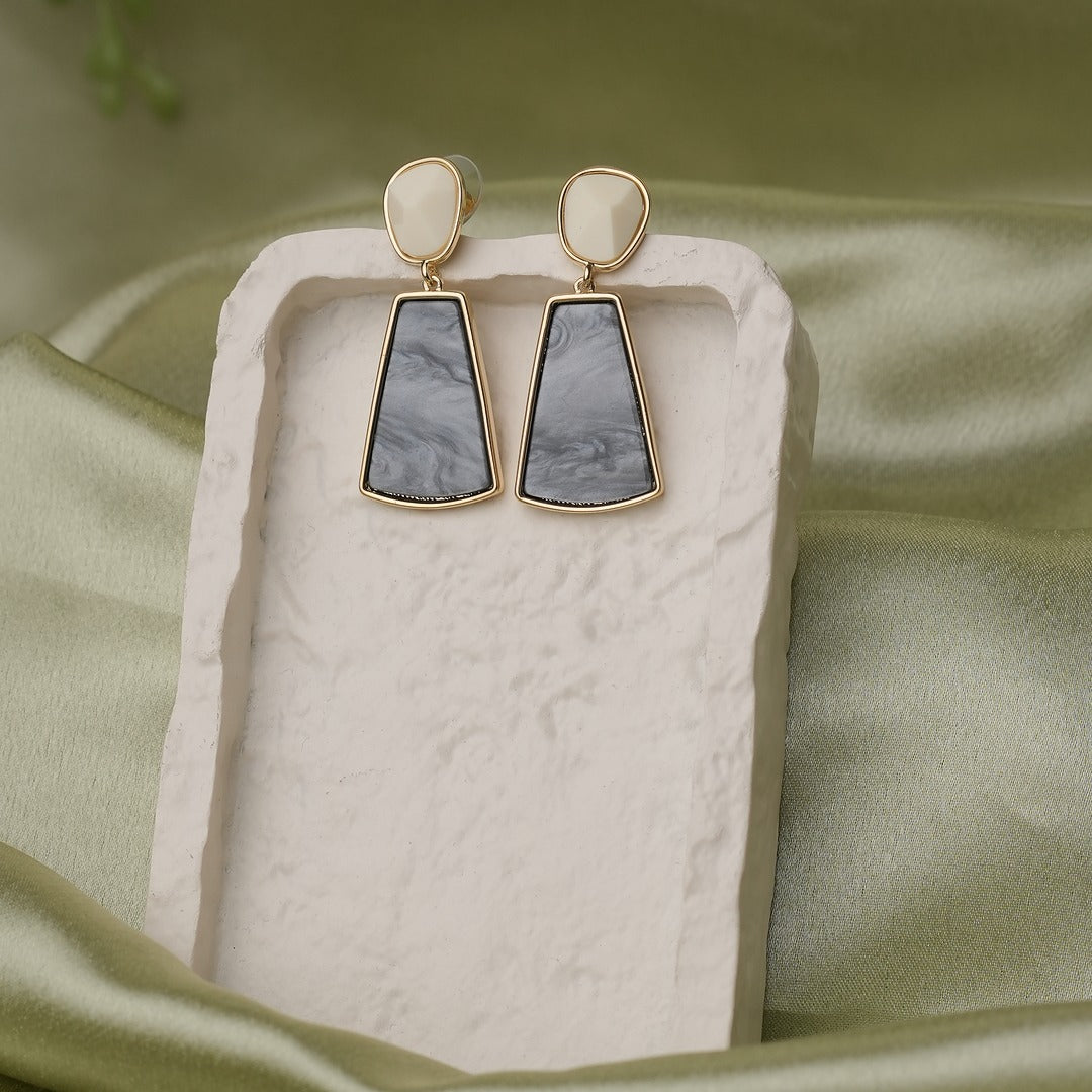 MARBLE CUT DROP EARRINGS