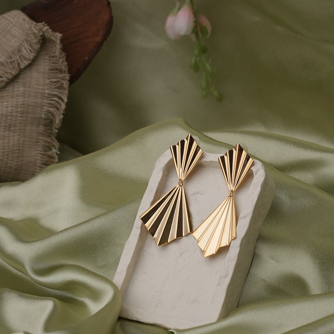 ZIG ZAG BOW TIE EARRINGS