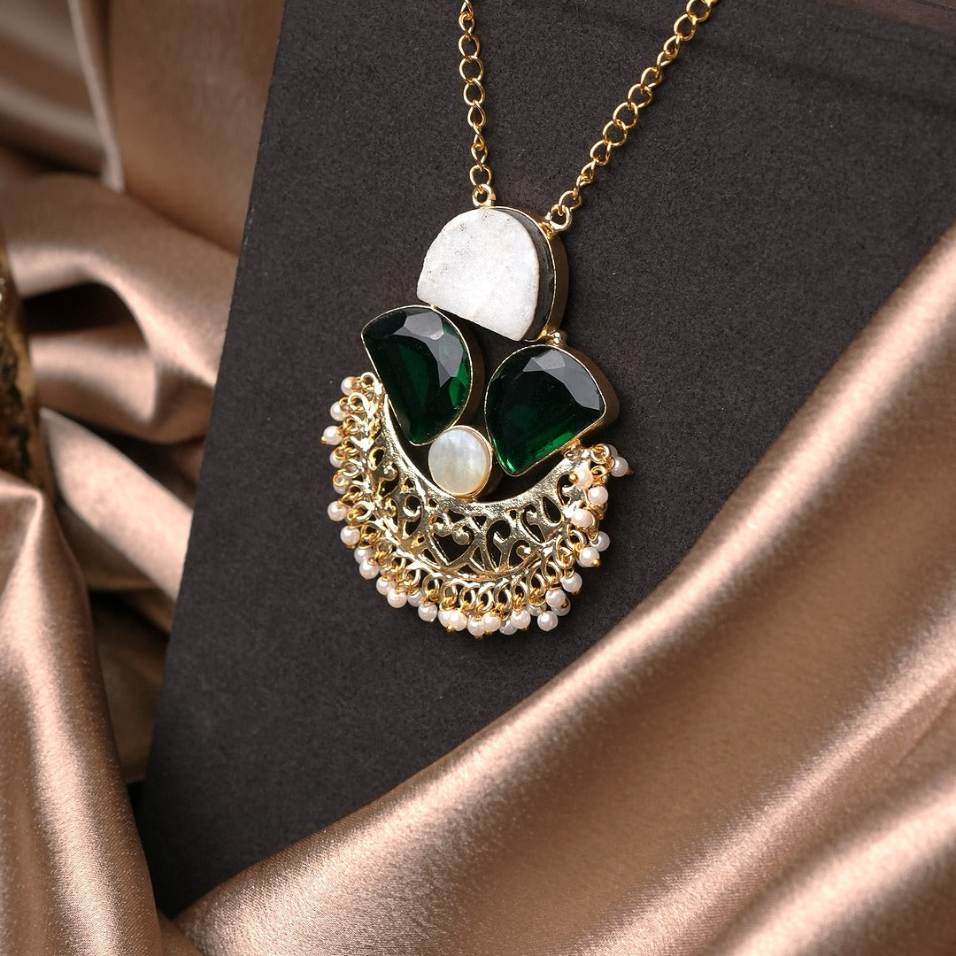 ZEUS ZORAA STANDOUT NECKLACE