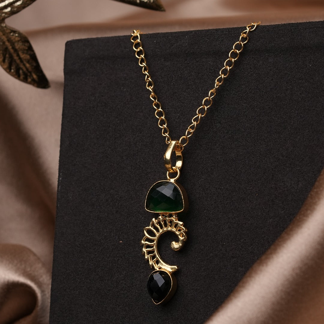 ADITI ZORAA STANDOUT NECKLACE