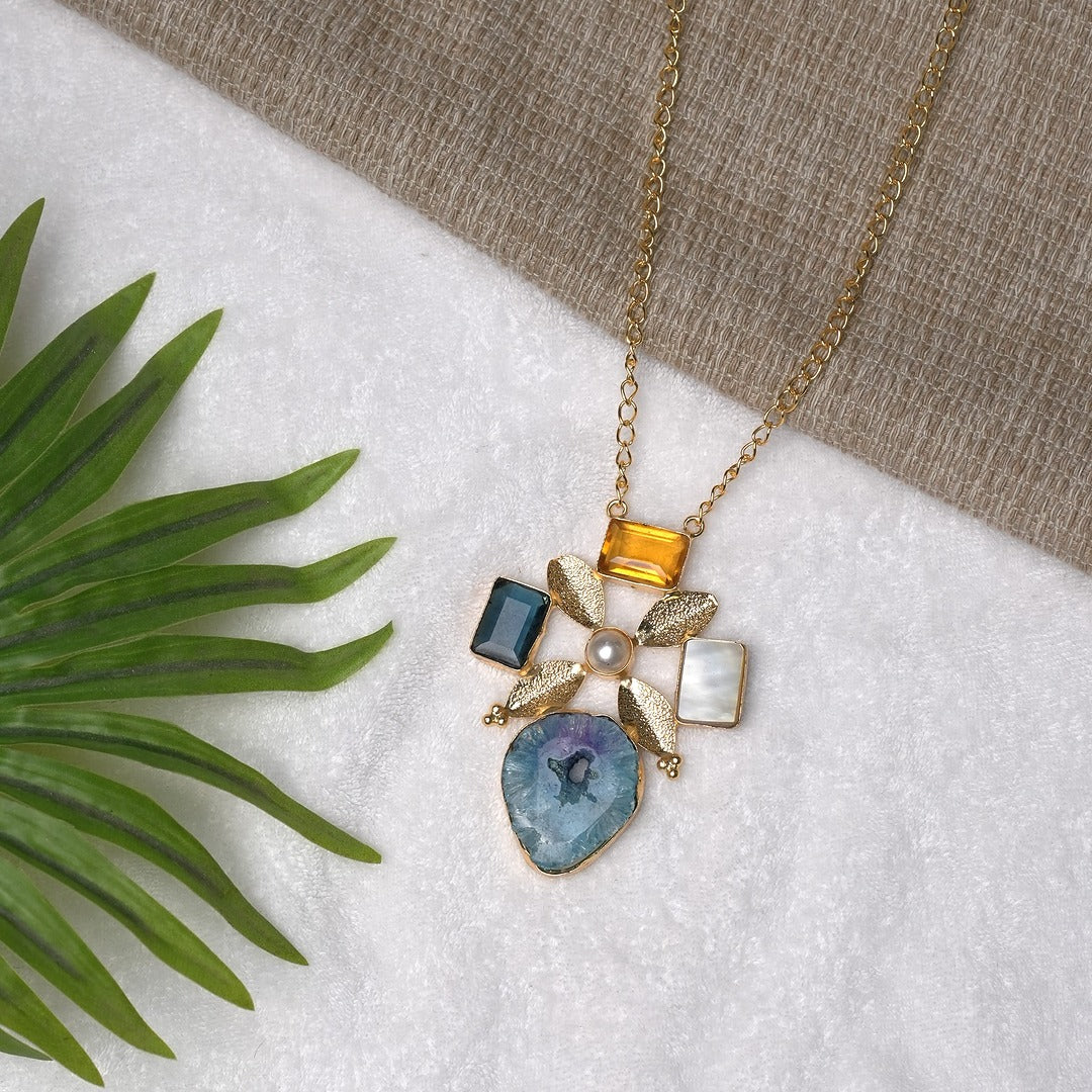 GALAXY ZORAA STANDOUT NECKLACE