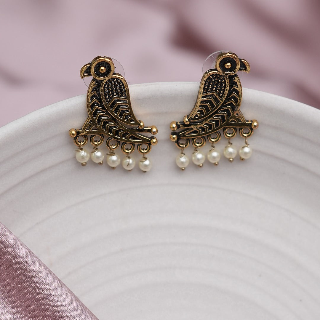 CHIDIYA PEARL EARRINGS