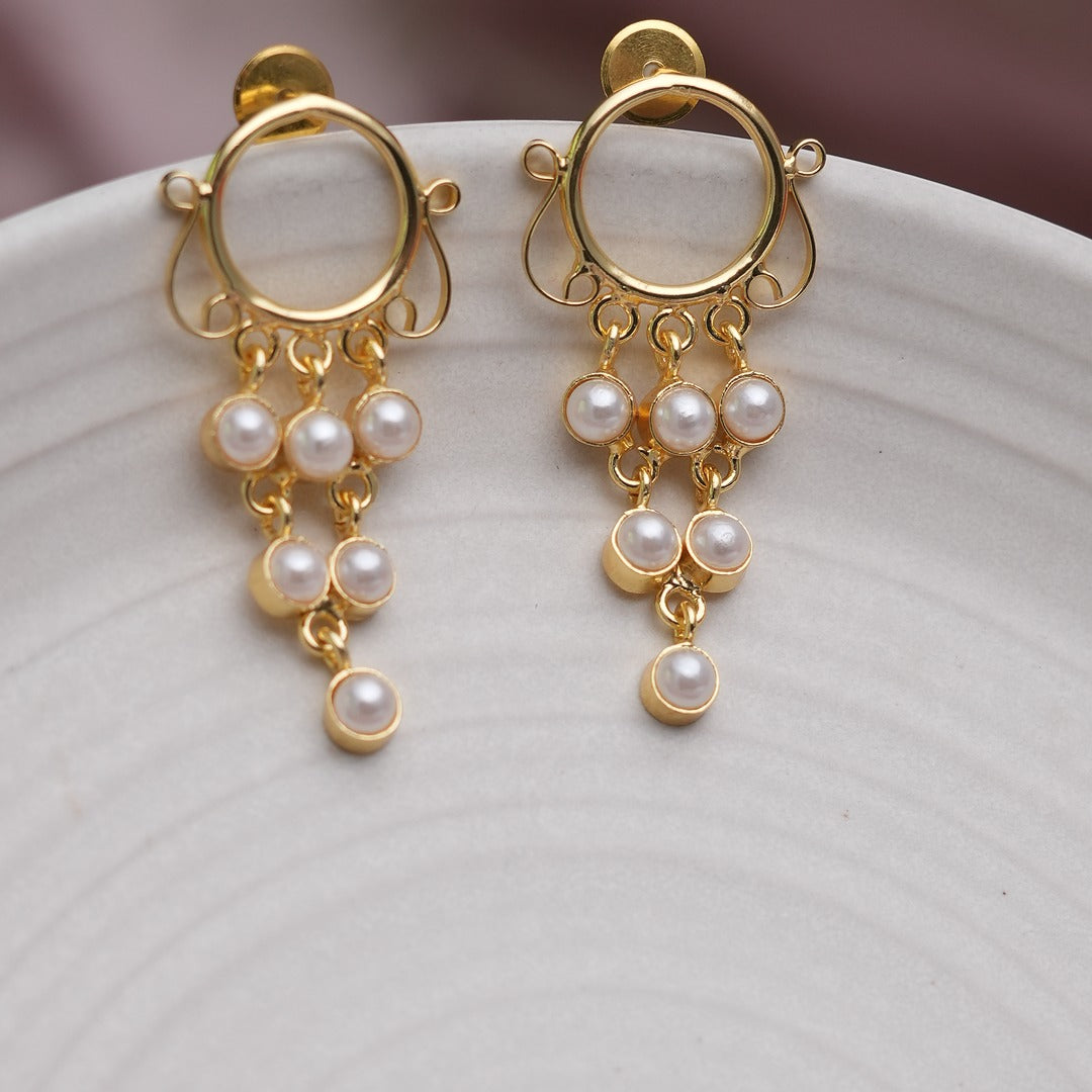 DHWANI PEARL EARRINGS