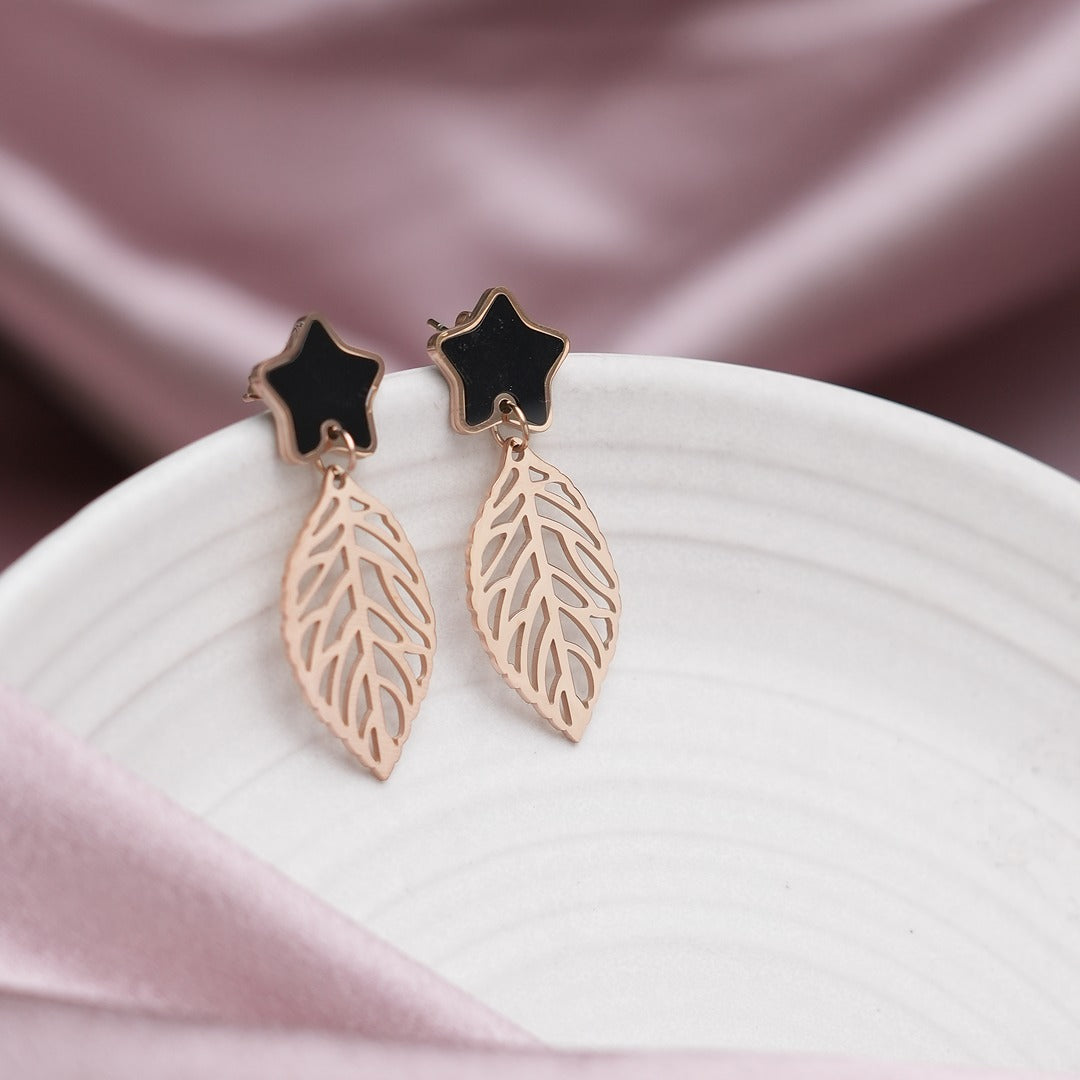 BLACK STAR DROP EARRINGS