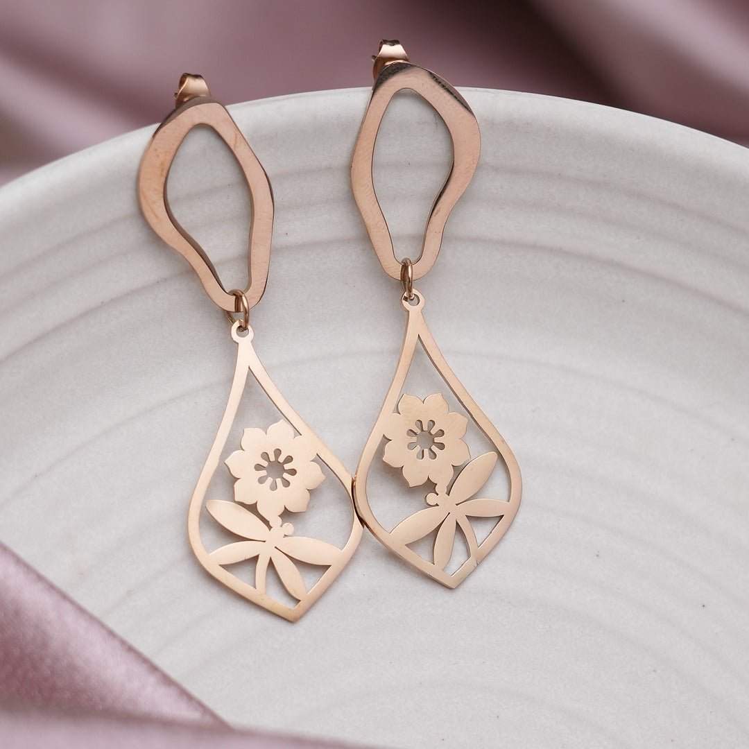 CURVY ROSEGOLD LEAF EARRINGS