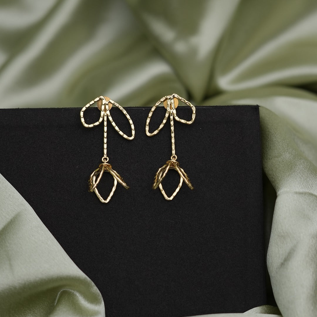 GOLDEN BLOOM DROP EARRINGS