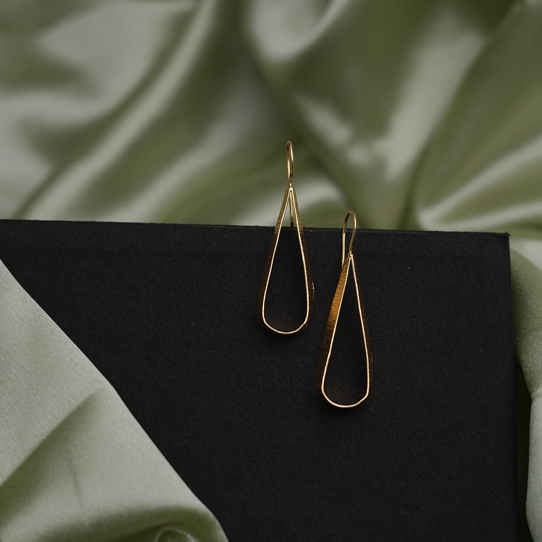 BAARISH GOLDEN EARRINGS