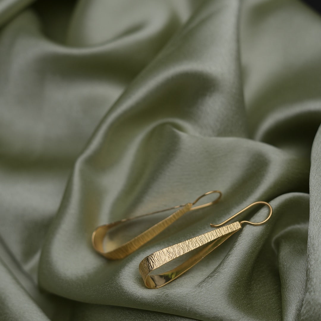 BAARISH GOLDEN EARRINGS