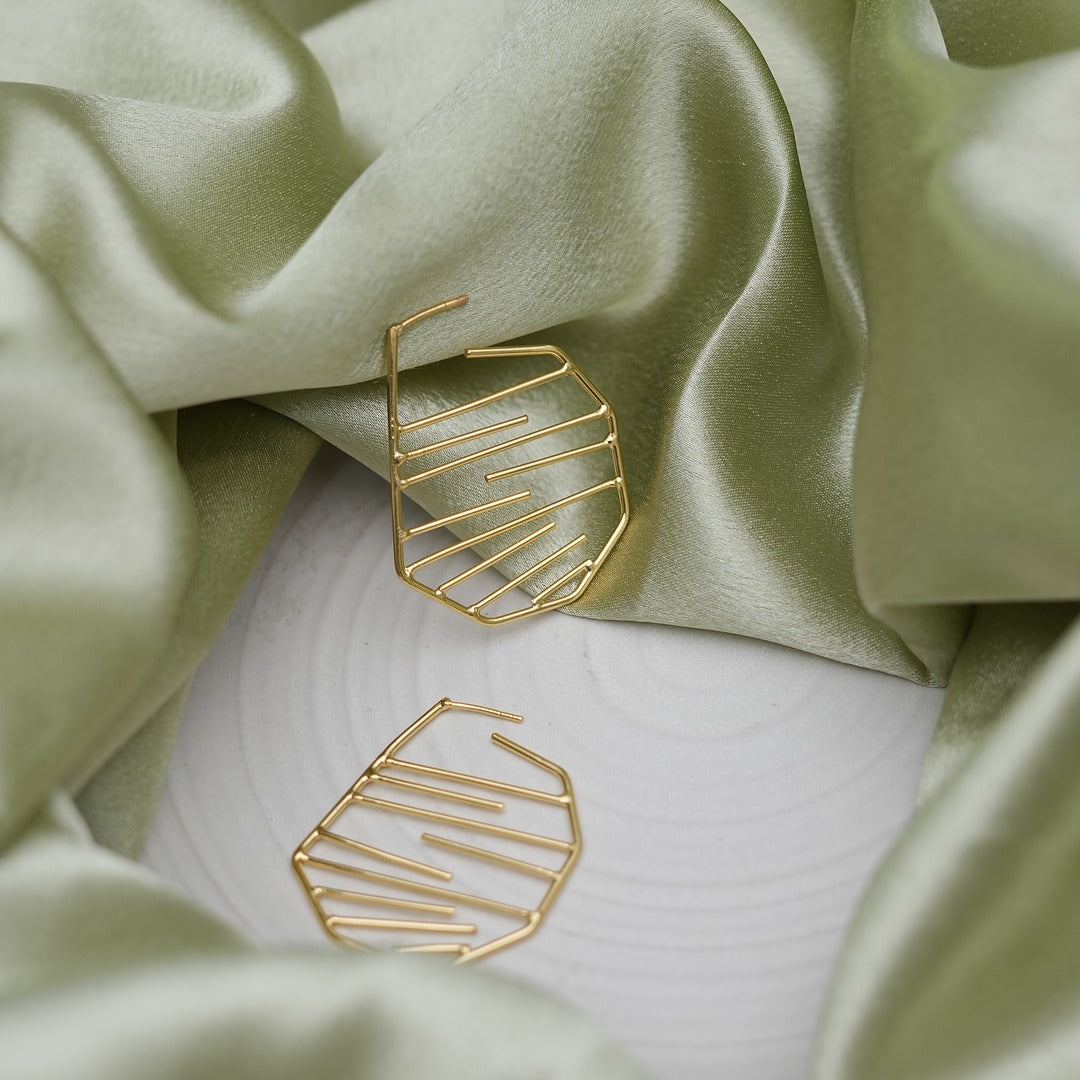 CRISS CROSS EARRINGS