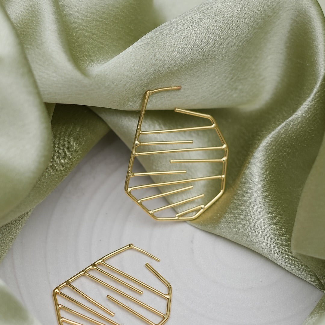 CRISS CROSS EARRINGS