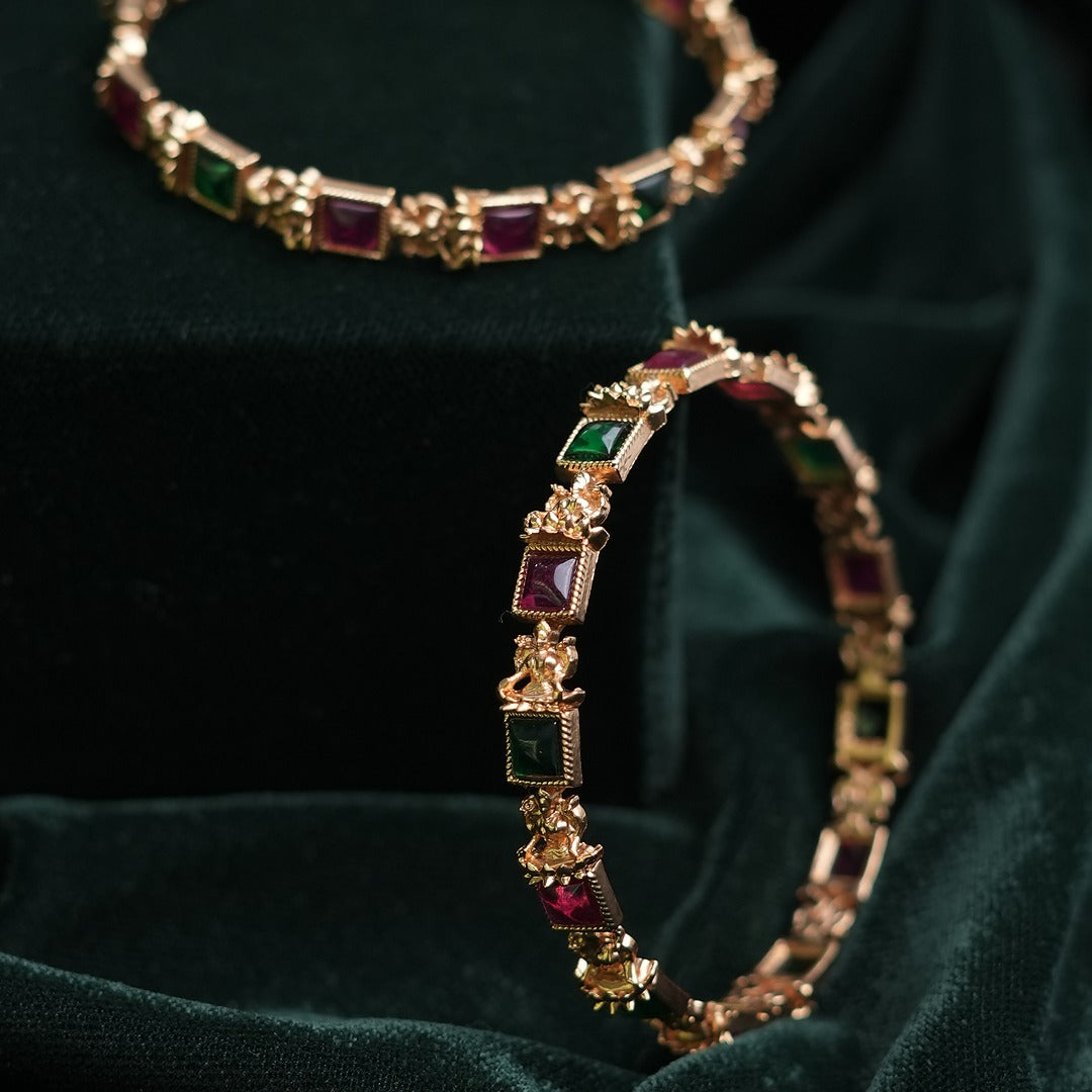 ANASWARA TRADITIONAL BANGLES