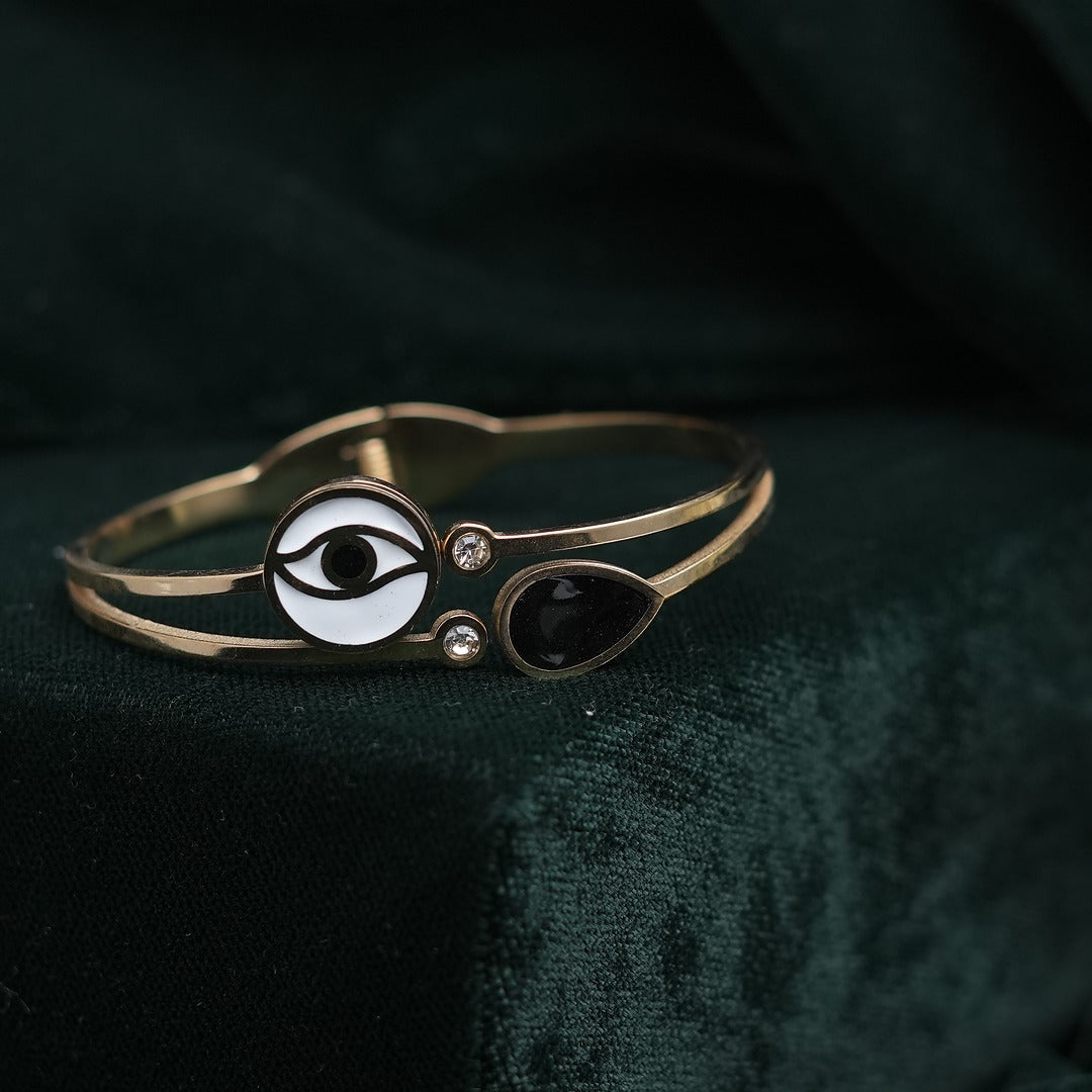 BLACK EVILEYE BRACELET
