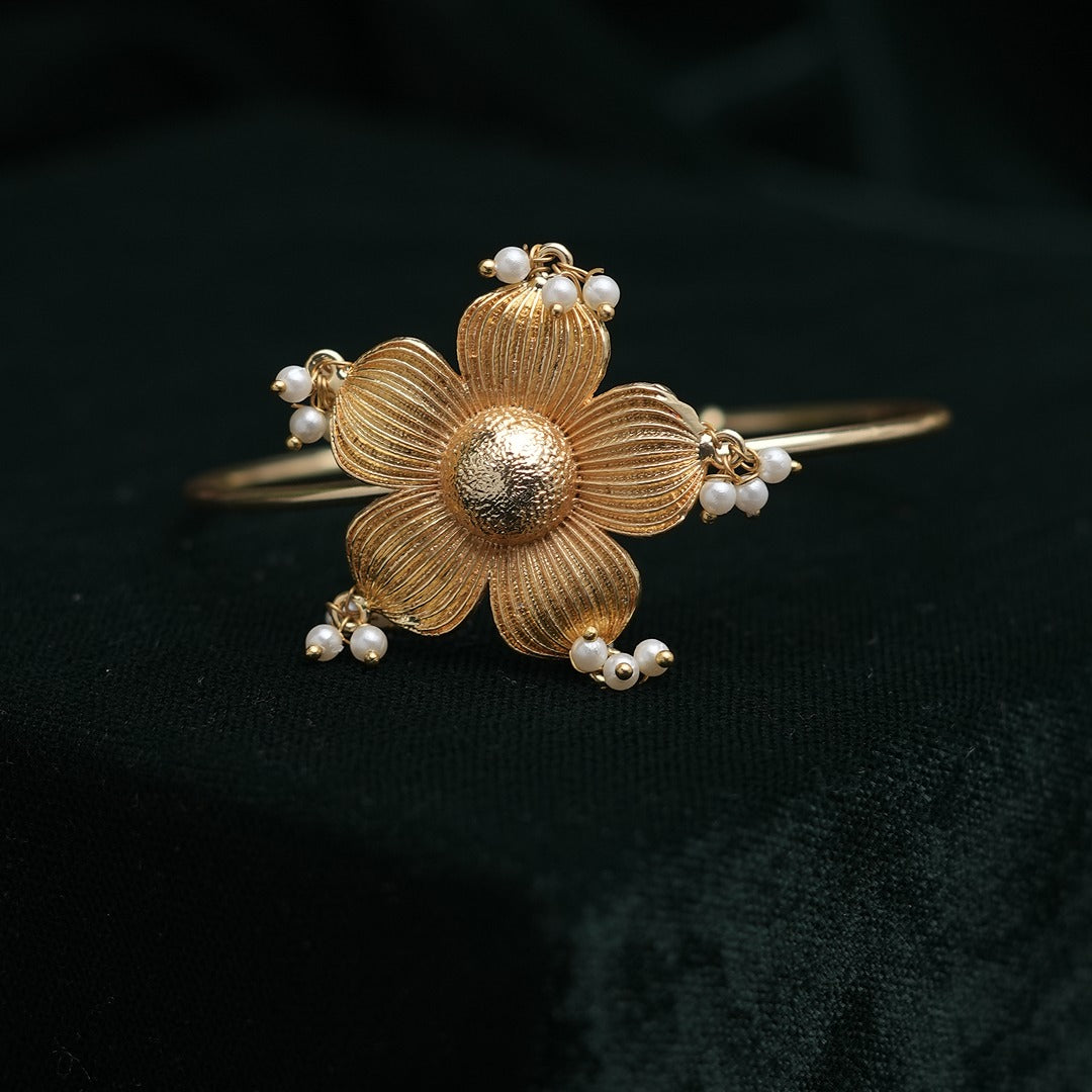 FLORA PEARL BRACELET