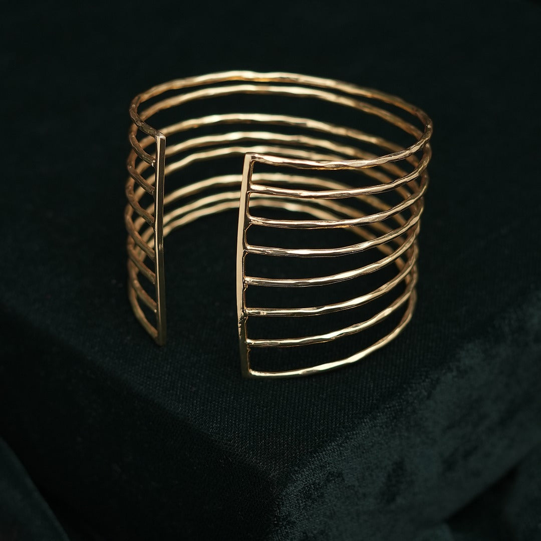 EIGHT LAYER BOLD BRACELET