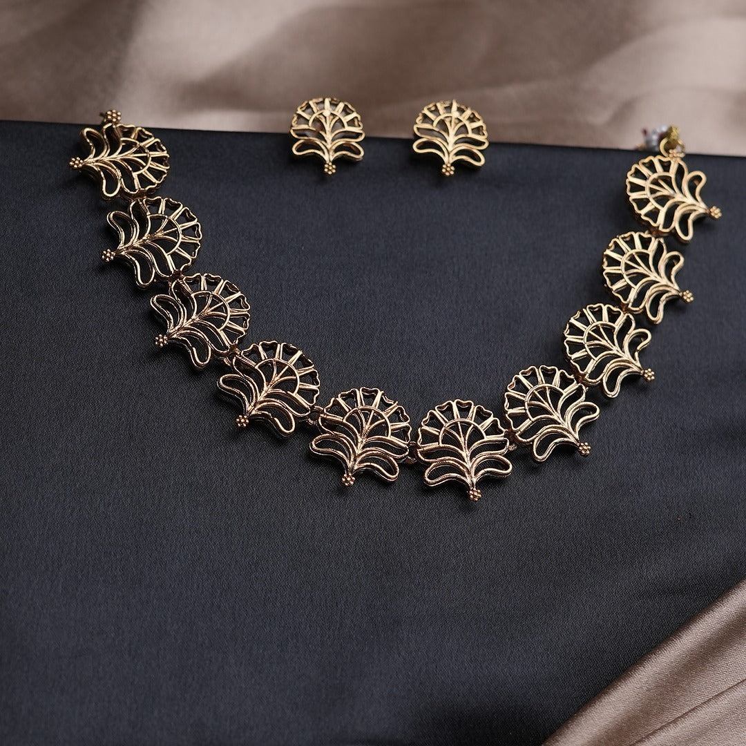 TARUNI NECKLACE SET