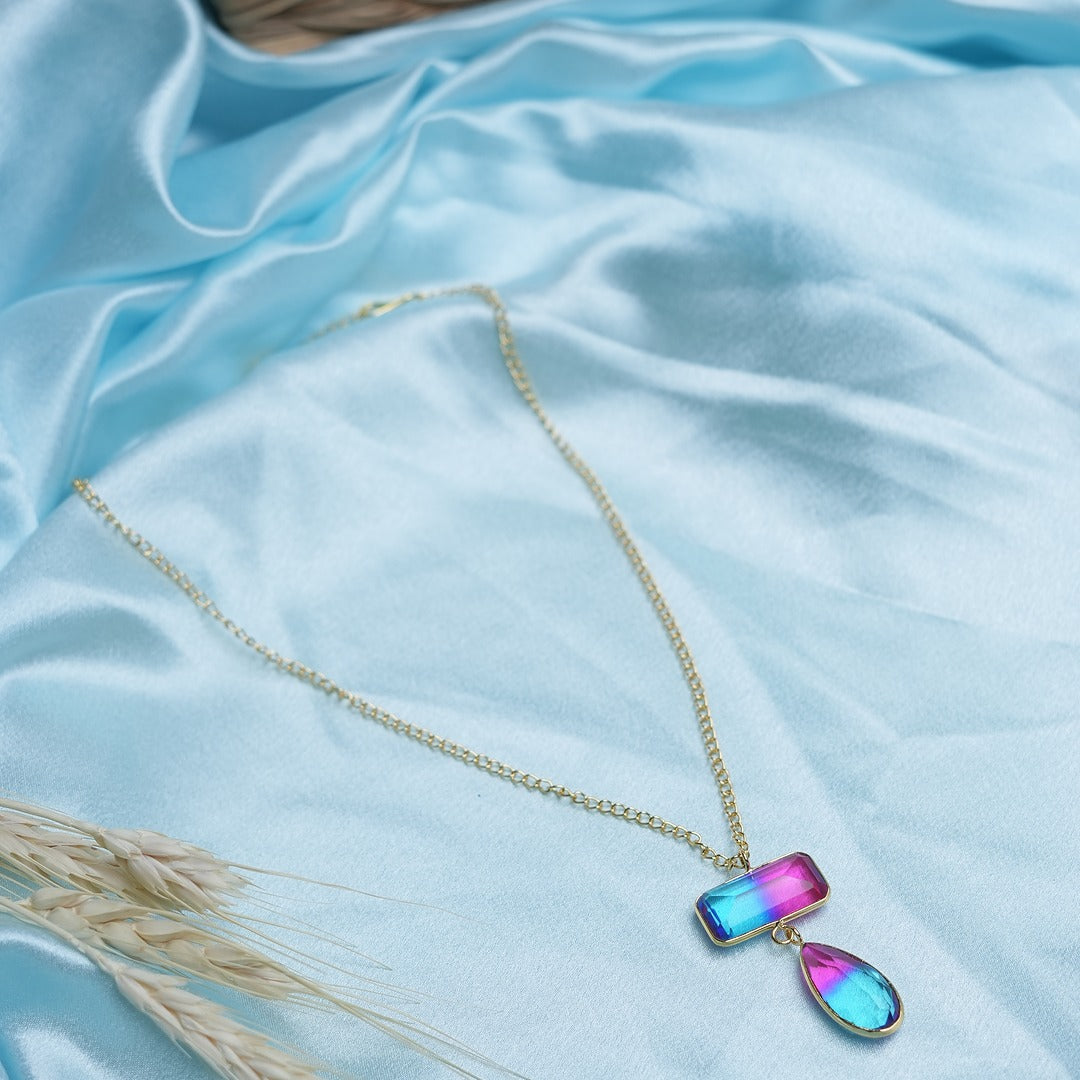 NIDHI OMBRE PENDANT NECKLACE