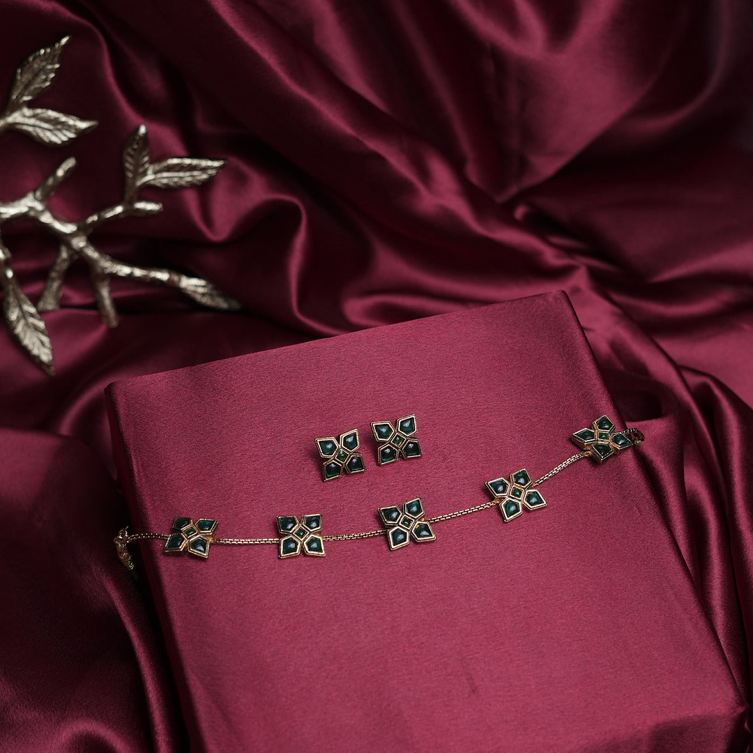 GREEN SQUARE CHOKER SET