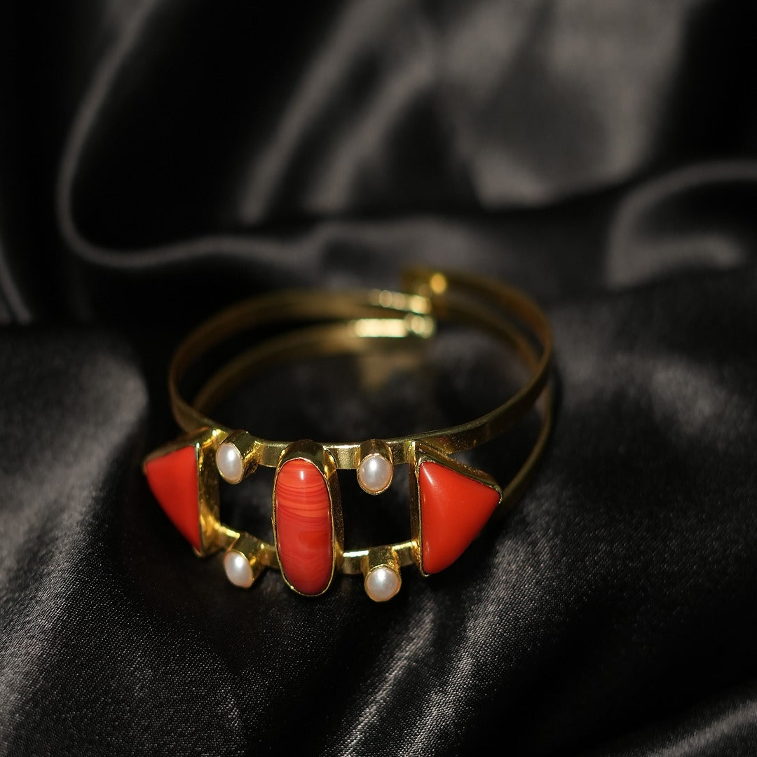 DOUBLE CORAL WITH 4 PEARL DOUBLE WIRE BRACELET