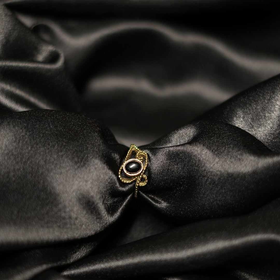 SYAMA ANTIQUE RING