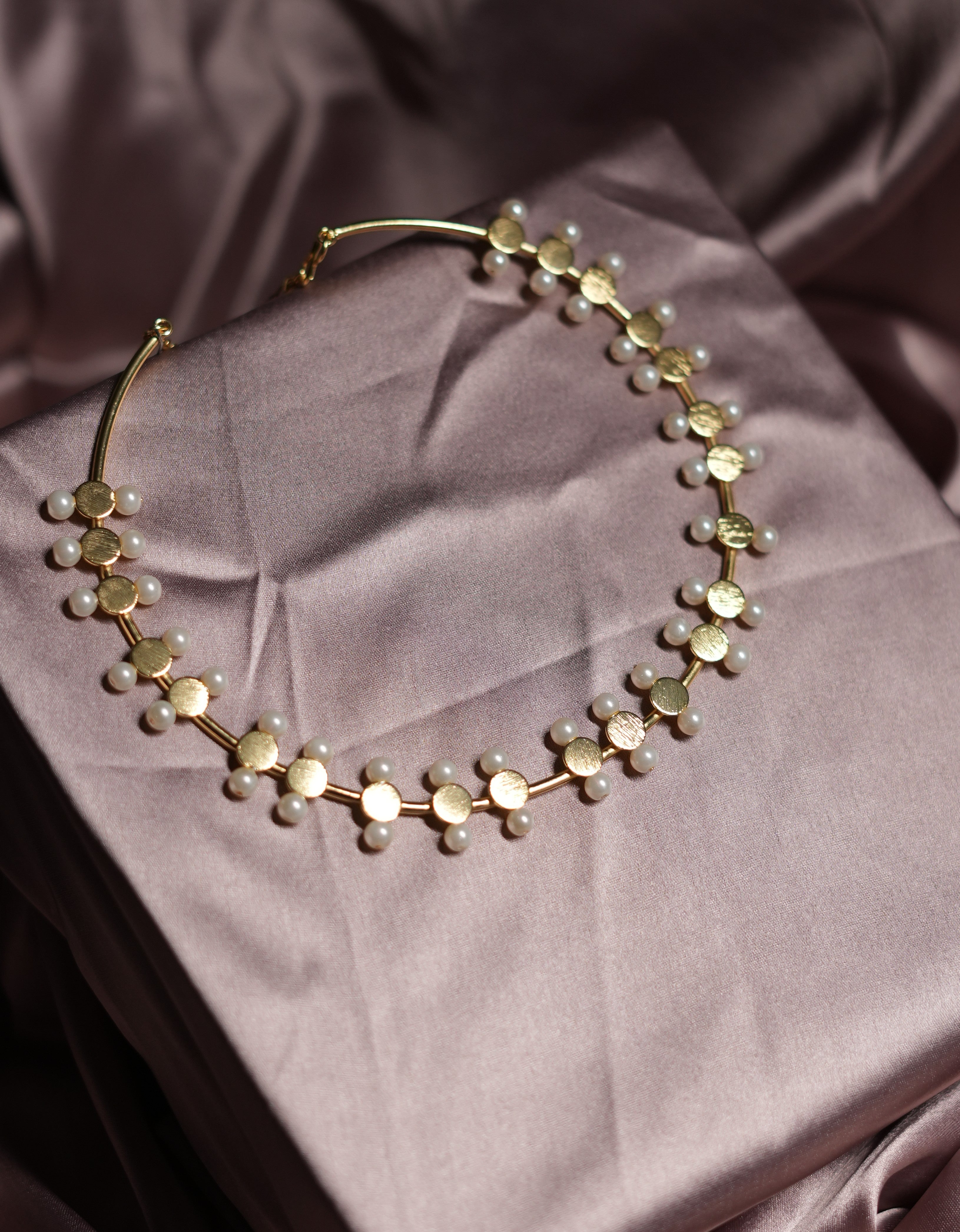 2 SIDED PEARL CHOKER