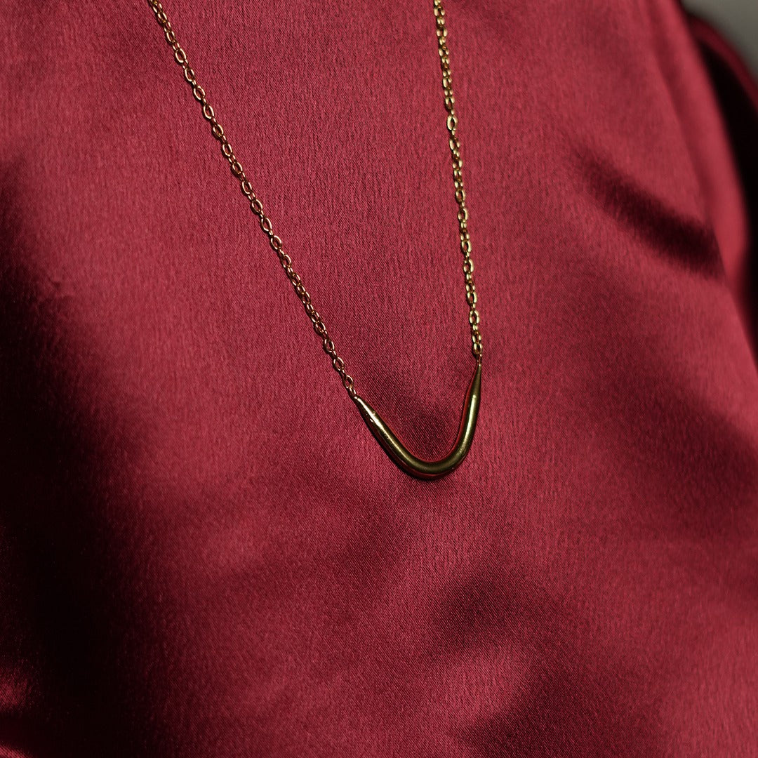 LUNA NECKLACE