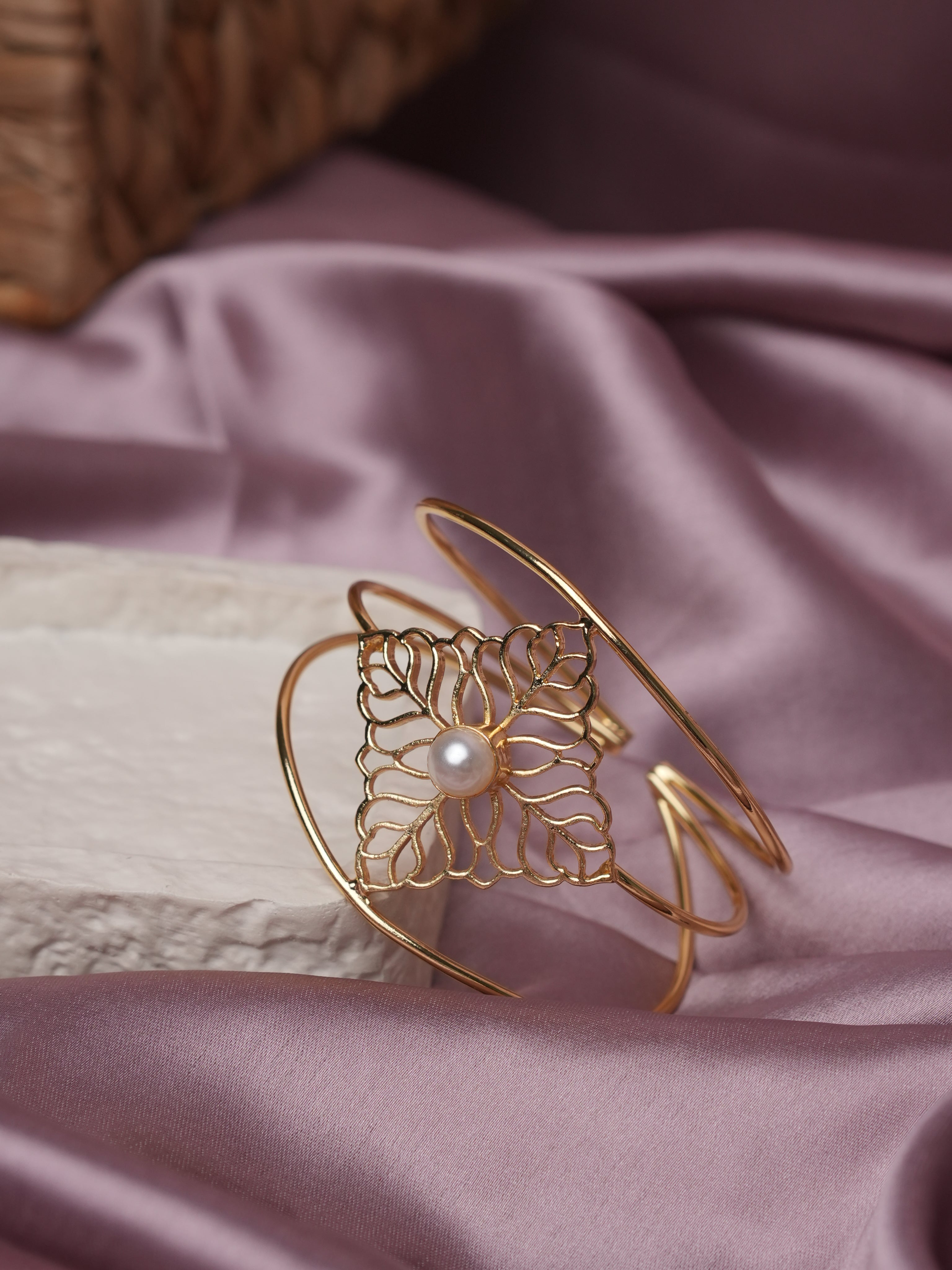 Lavanya Pearl Bracelet