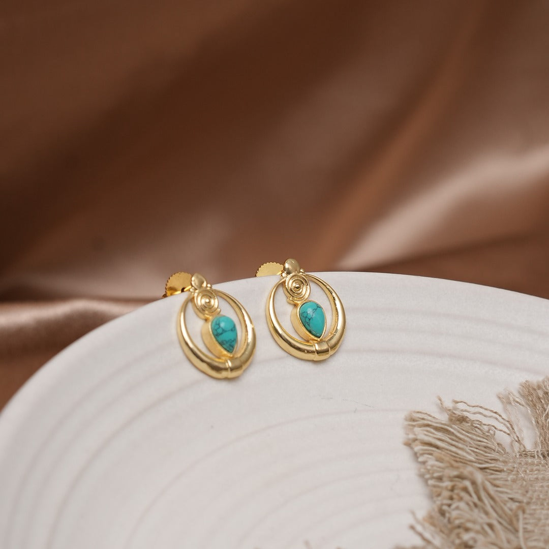 ISHANI STUD EARRINGS