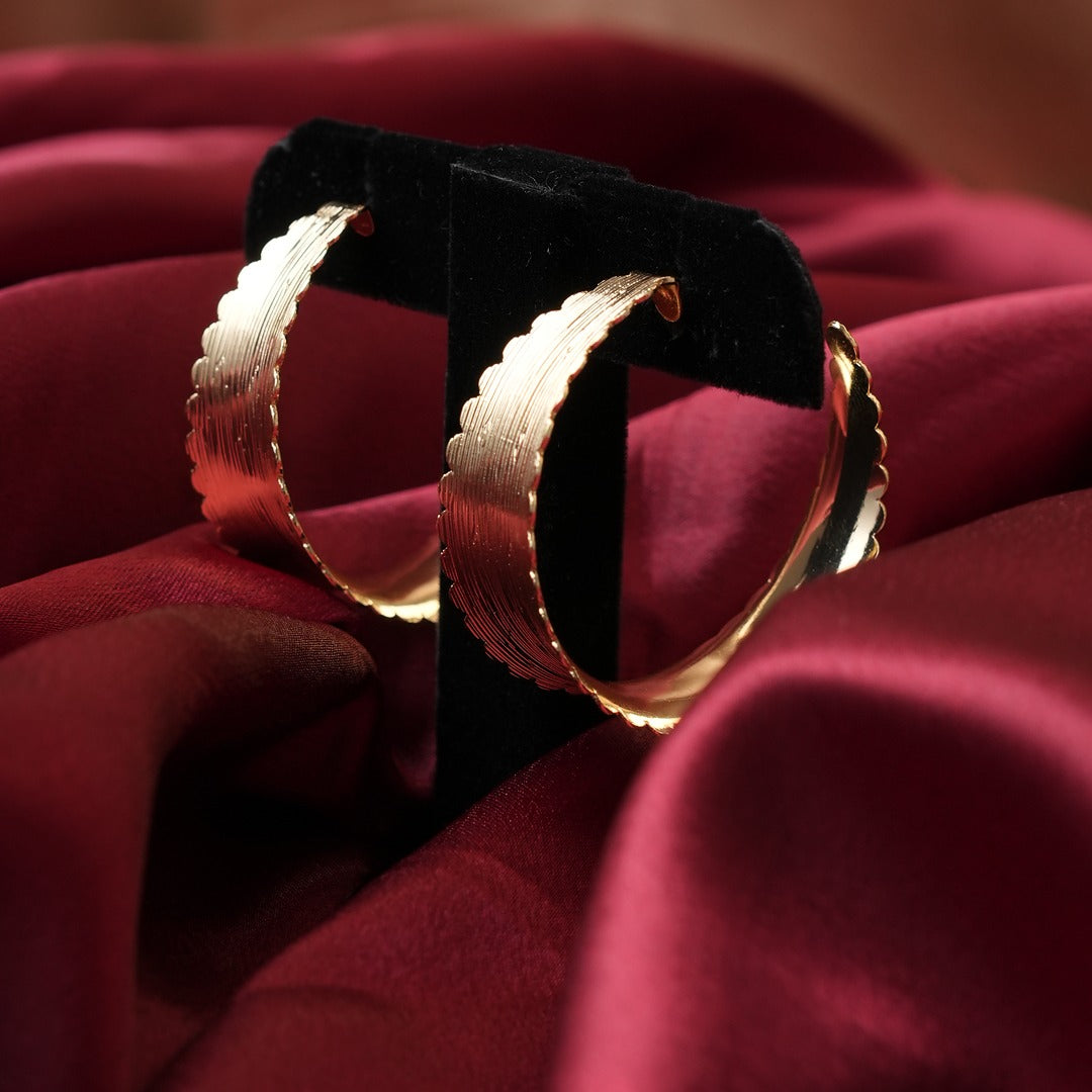 GROOVY HOOP EARRINGS