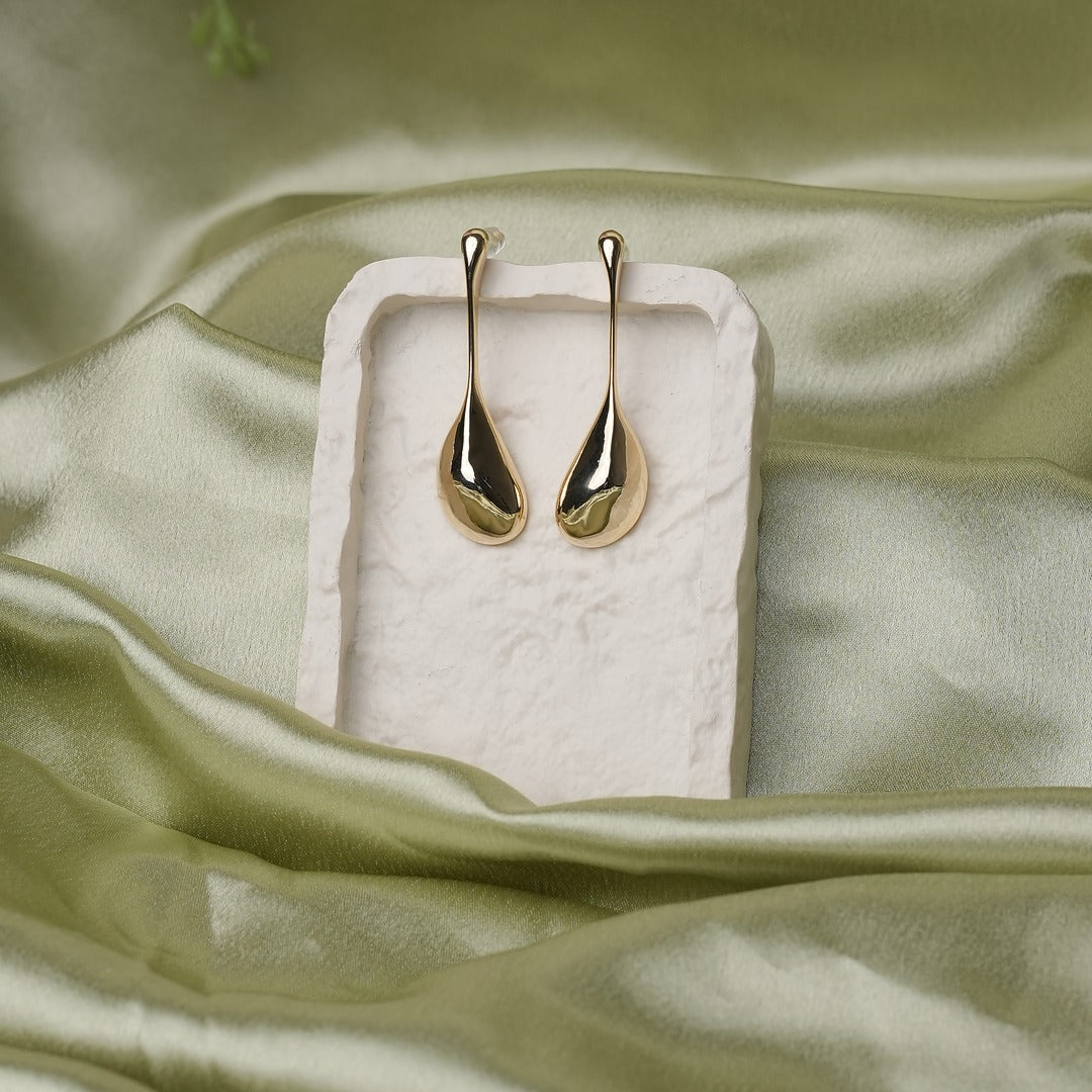 LINEAR DROP EARRINGS