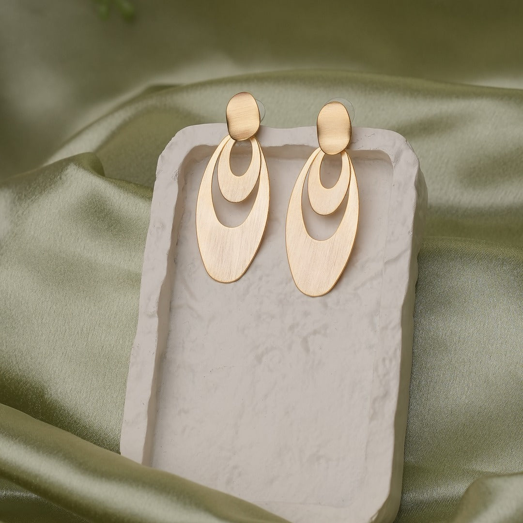 GOLDEN MATTE OVAL EARRINGS