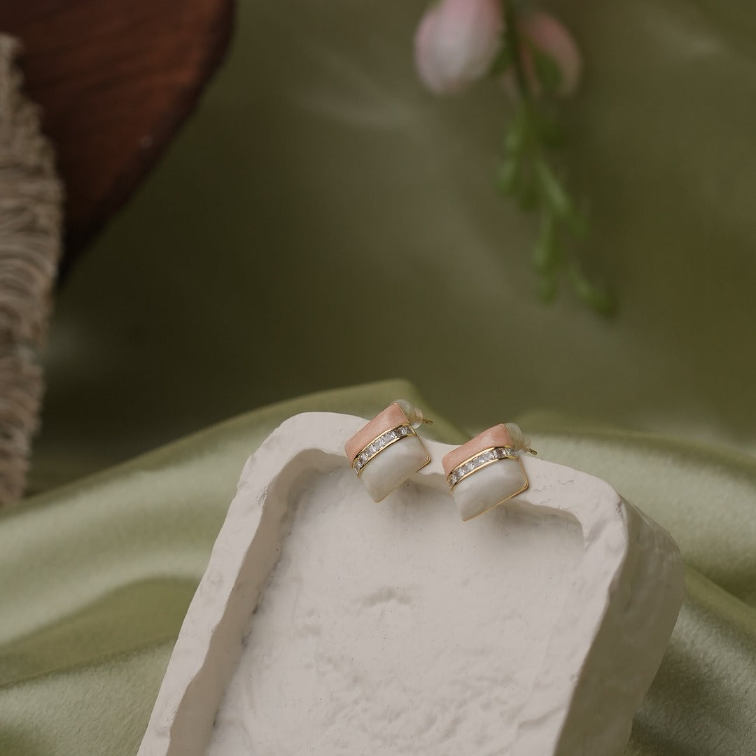 SQUARE STUD EARRINGS