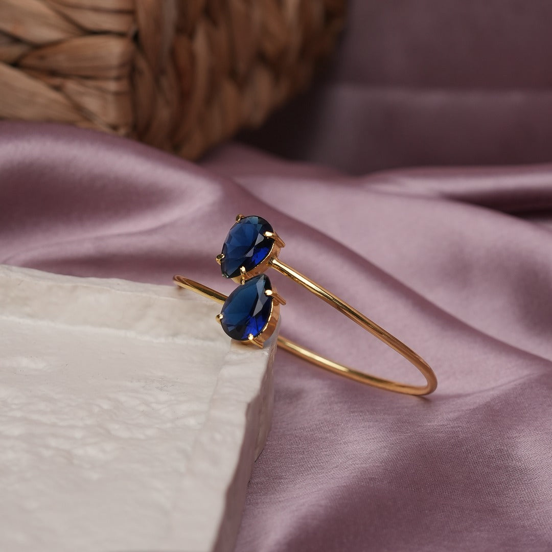 MAANVI DUAL STONE BRACELET