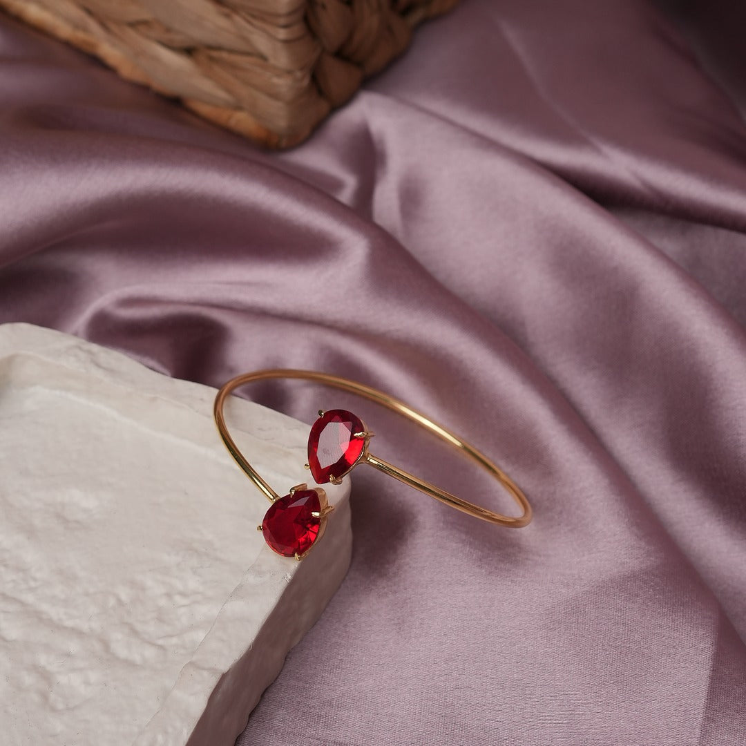 MAANVI DUAL STONE BRACELET