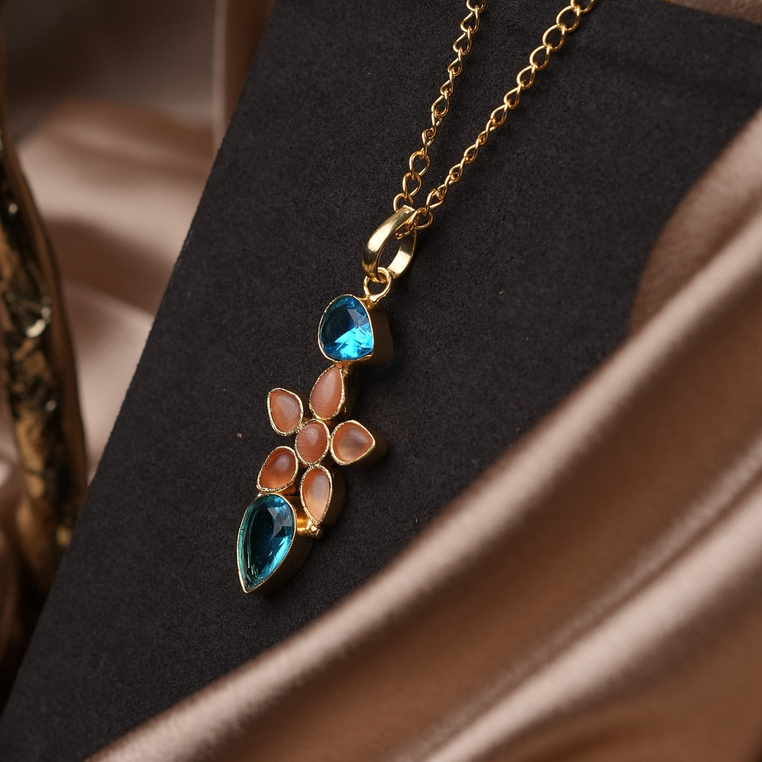 SAANVI ZORAA STANDOUT NECKLACE