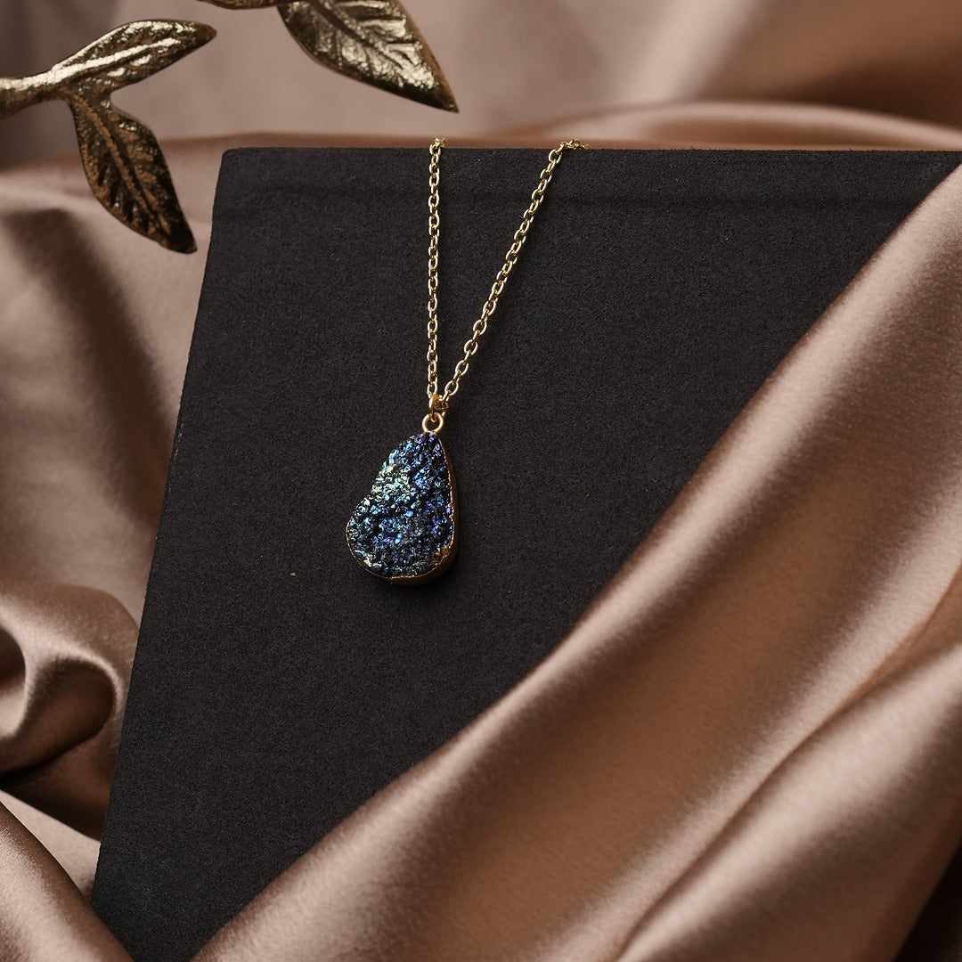 ASTEROID RAWSTONE ZORAA STANDOUT NECKLACE