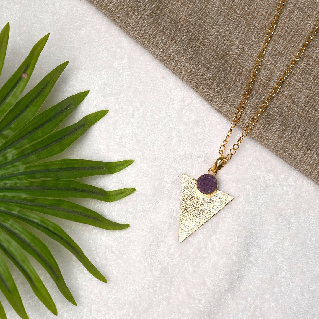 ATHENA ZORAA STANDOUT NECKLACE