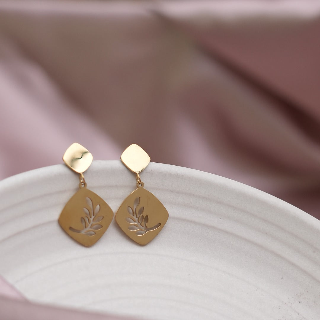 FLORAL SQUARE DROP EARRINGS