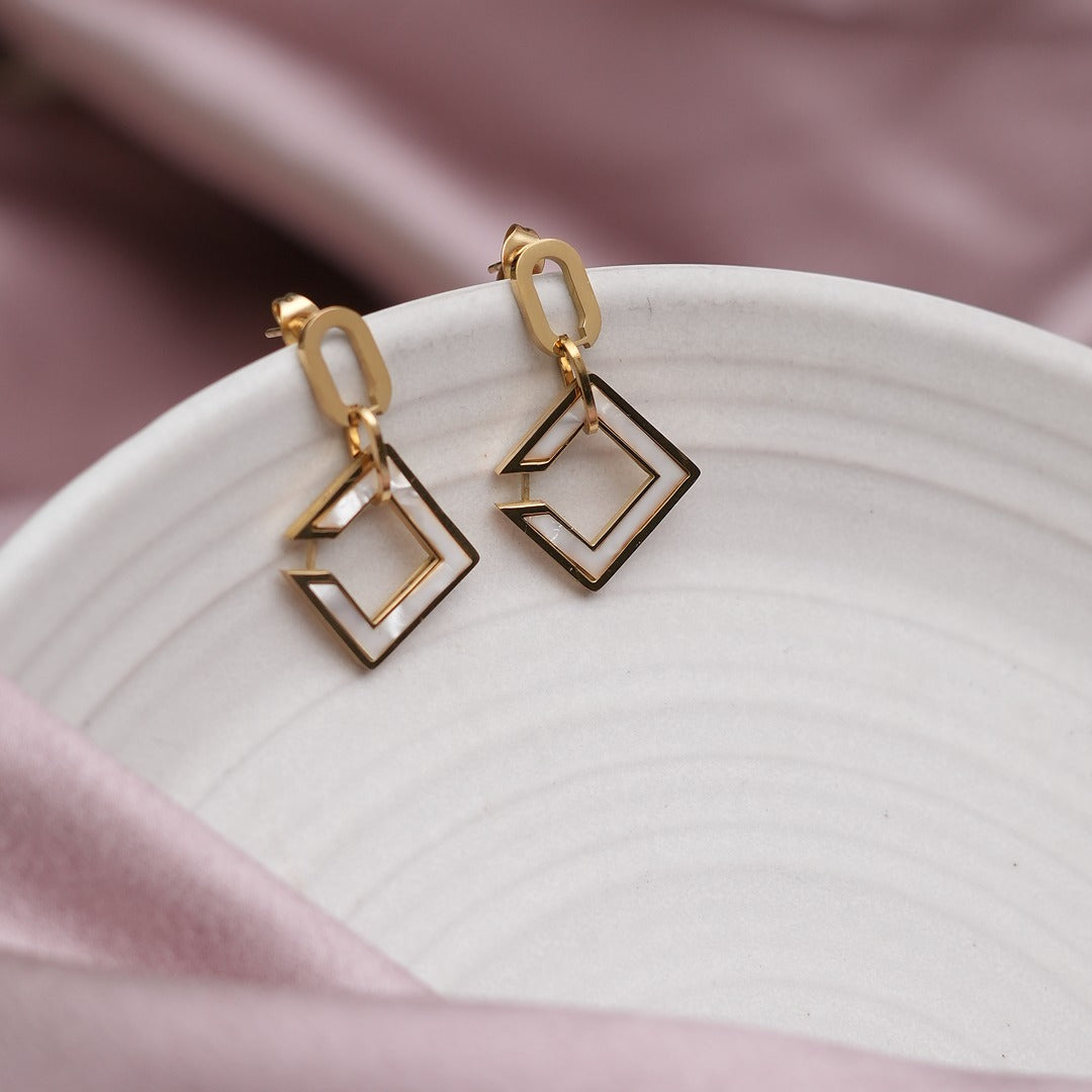 WHITE SQUARE EARRINGS