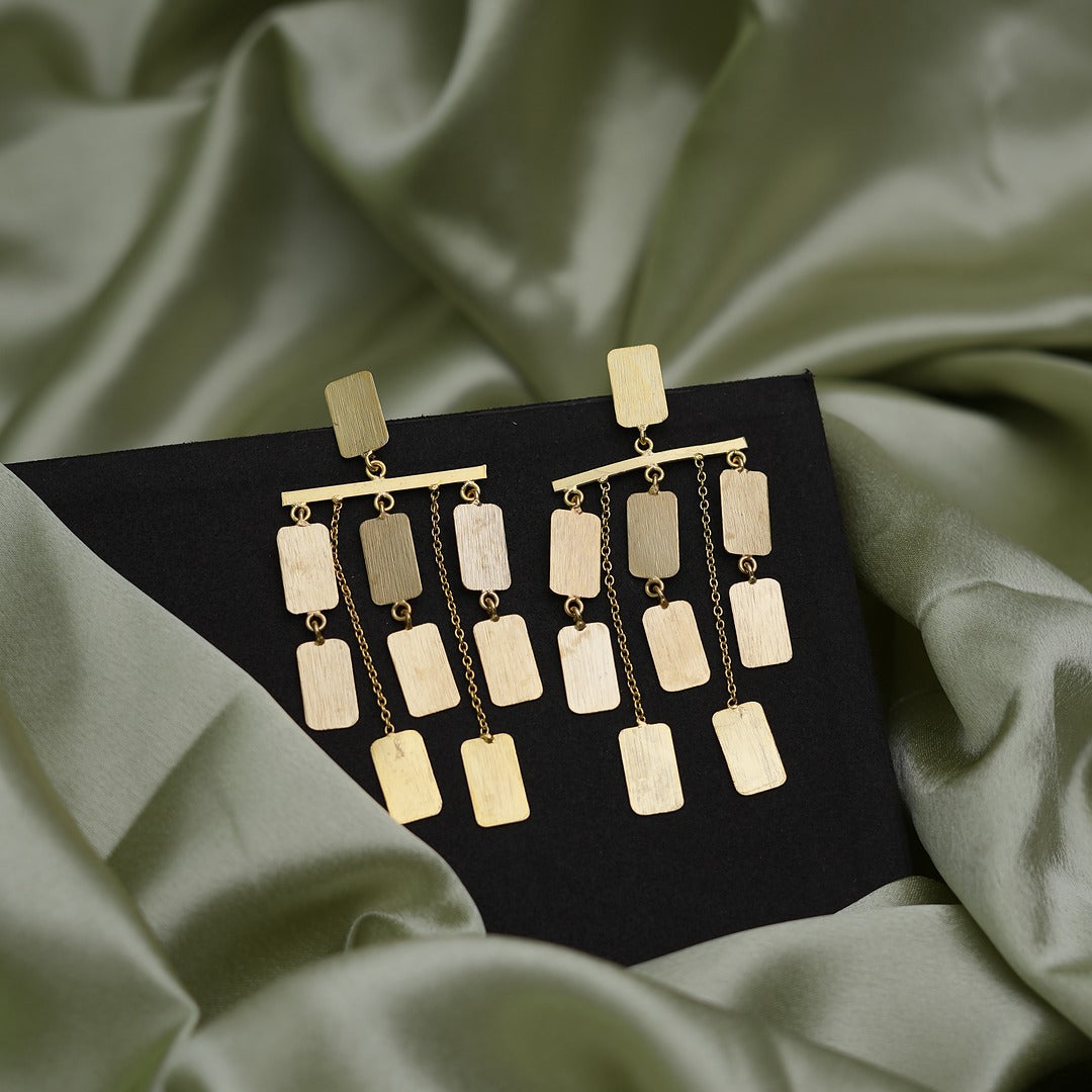 CALLA GOLDEN SQUARE EARRINGS
