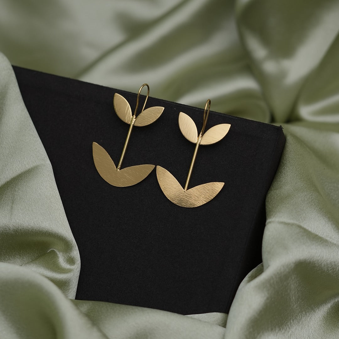 TWO LAYER LEAF EARRINGS
