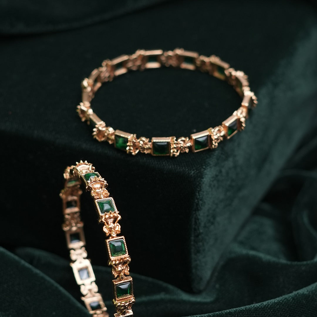 ANASWARA TRADITIONAL BANGLES