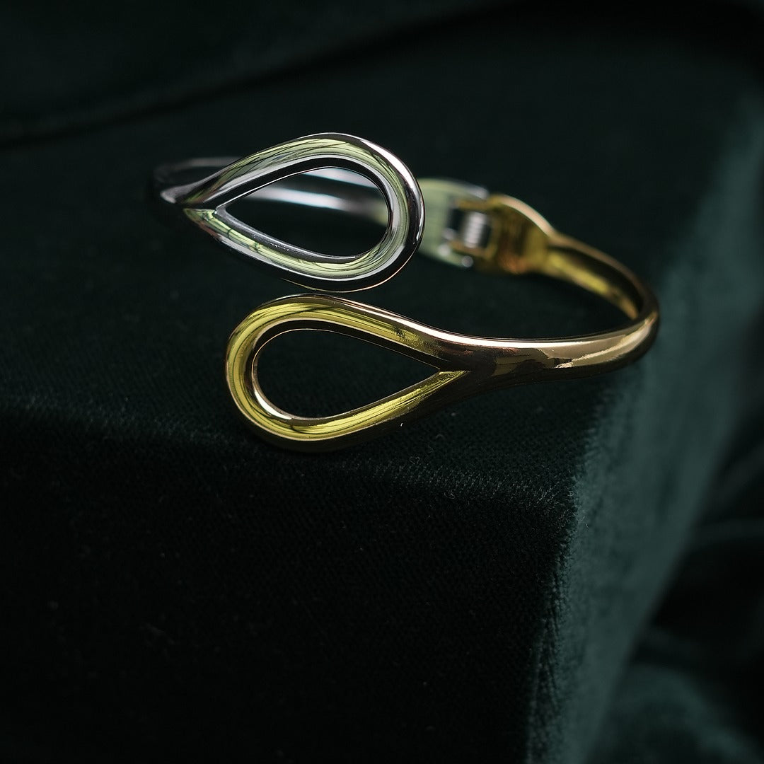 PETAL DUAL TONE BRACELET