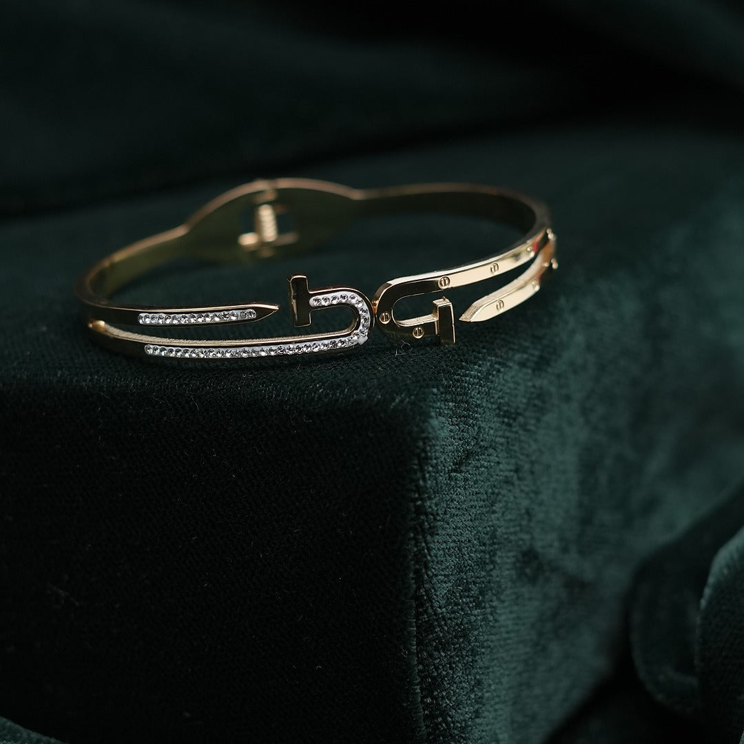 DOUBLE U STONE BRACELET