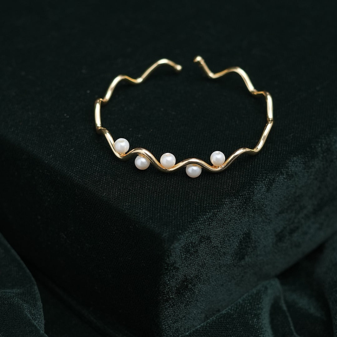 RIPPLE PEARL BRACELET