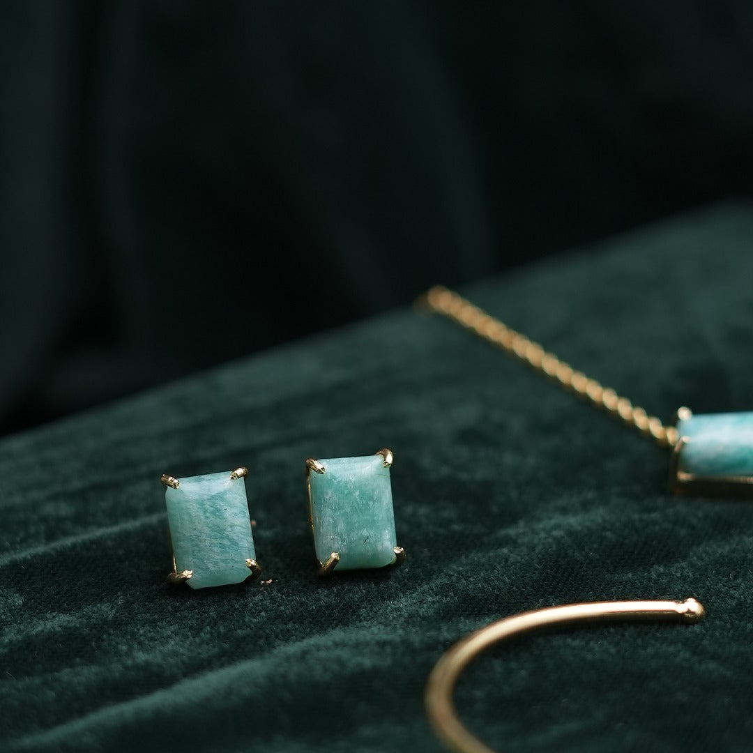 ANIKA SINGLE STONE SET