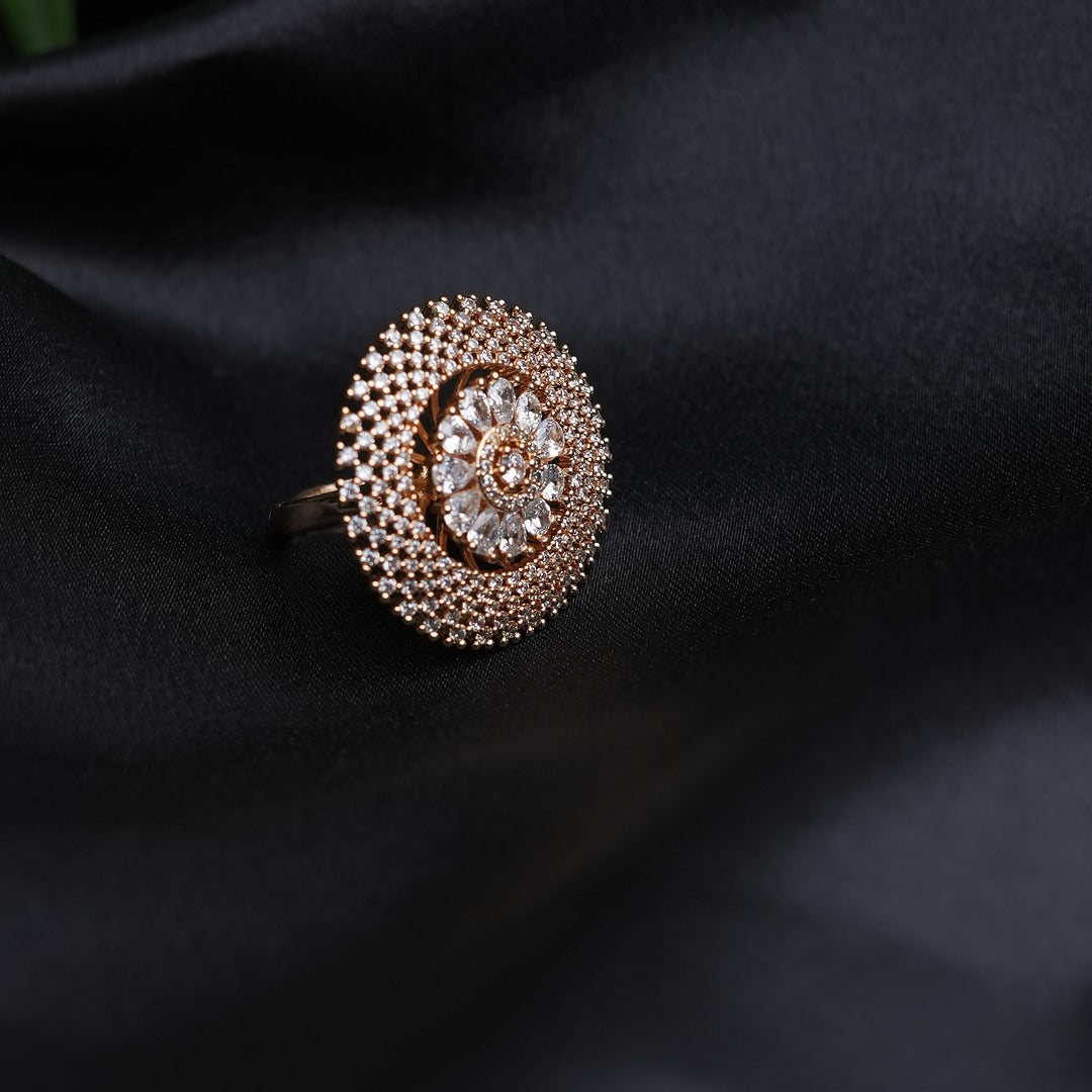 ZORAA  STANDOUT TWIRLING AD FINGER RING