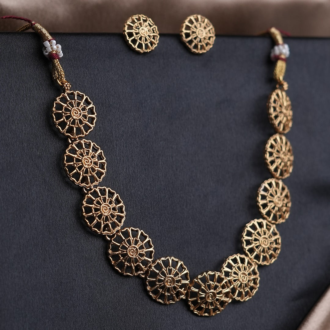 POORNACHAKRA TRADITIONAL NECKLACE