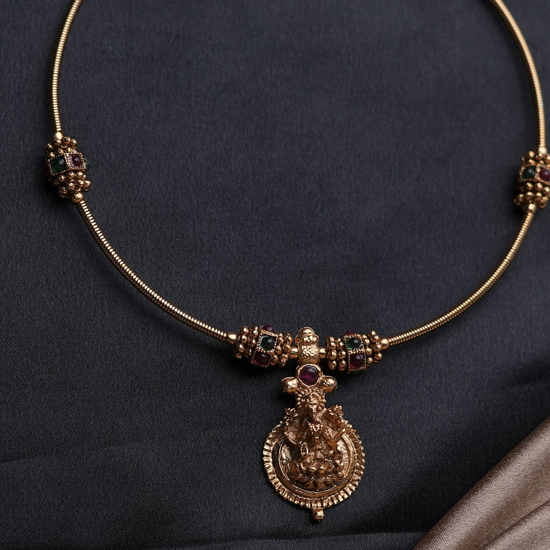 KALYANI IDOL NECKLACE