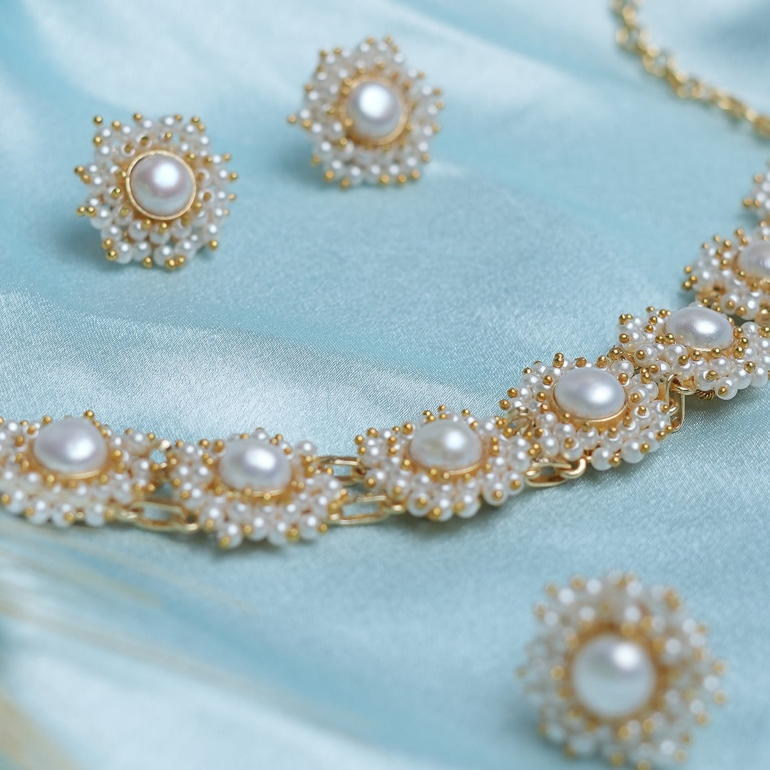 REAL PEARL CENTERED MOON NECKLACE SET
