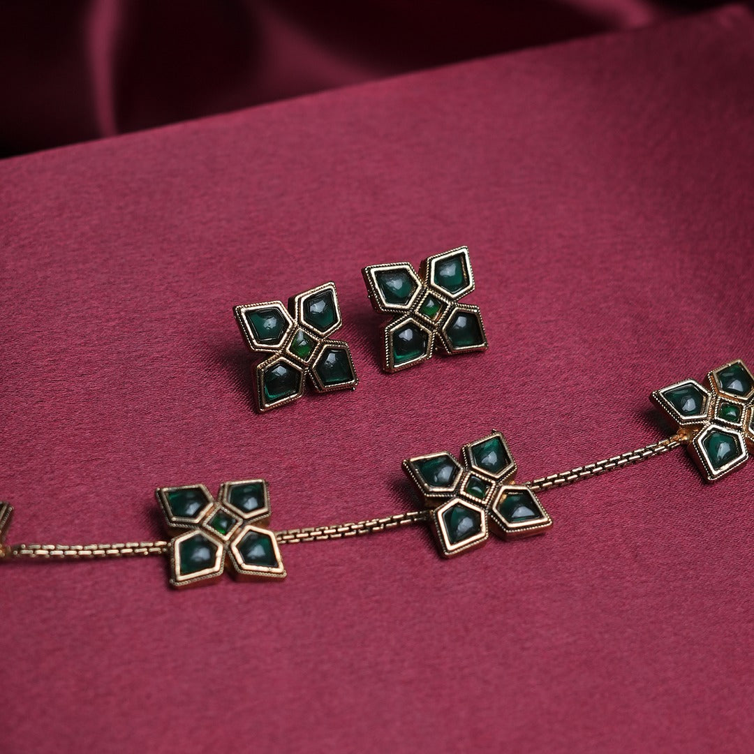 GREEN SQUARE CHOKER SET